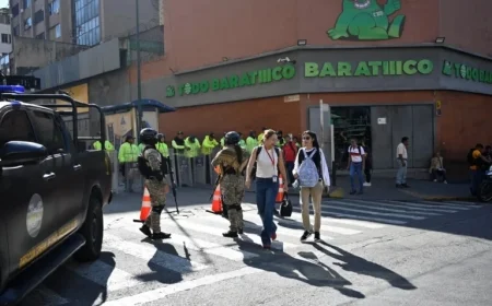 Venezuela Shoppers Face Strain Amid Price Hikes and US Bombing Tensions