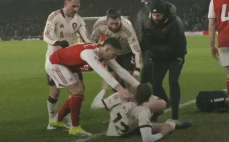 Gary Neville Labels Arsenal Star ‘Idiot’ for Igniting Liverpool Clash