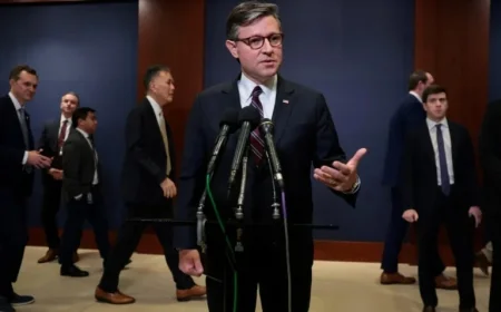 House Approves Bill Extending Health Care Subsidies, Defying GOP Leaders