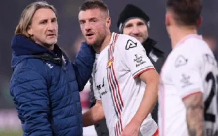 Blackhawks Dominate Blues 7-0, Secure Fourth Consecutive Victory