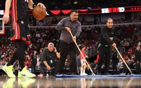 Condensation Halts Bulls-Heat Game at United Center