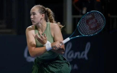 Andreeva Survives Match Points; Kostyuk Upsets Anisimova in Brisbane