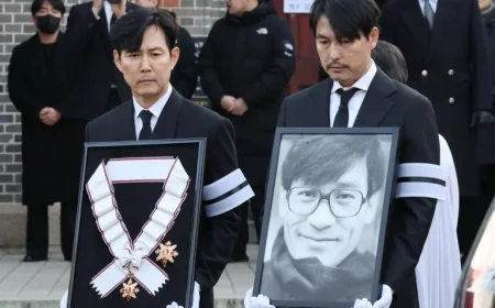 Beloved Film Star Ahn Sung-ki Honored at Final Farewell Ceremony