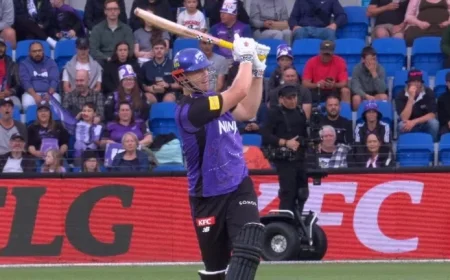 Strikers’ Key Player Aims to Disrupt Hurricanes’ Winning Streak in BBL Live