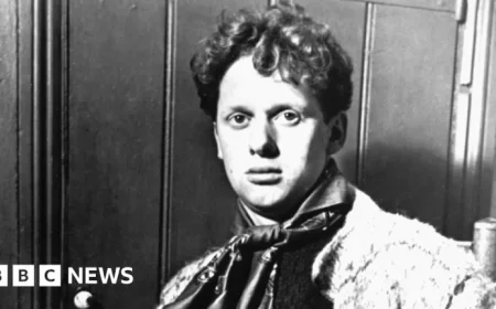 Dylan Thomas Repeatedly Plagiarized Poets During School Years