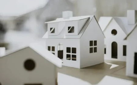 Banks Slash Mortgage Rates as Barclays, Halifax Compete for Clients