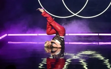 Robyn Returns with Her Unique, Bold Style