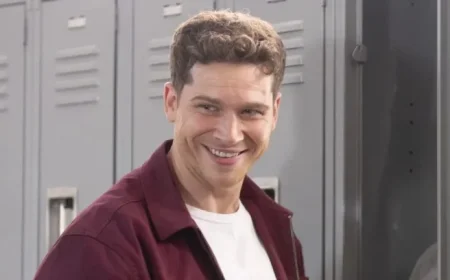 Oliver Stark Discusses Buck’s Love Triangle and ‘Buddie’ Fans