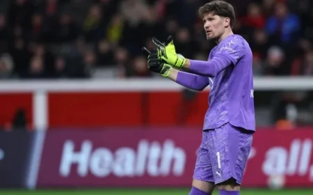 Gregor Kobel Ready to Play Against Eintracht Frankfurt