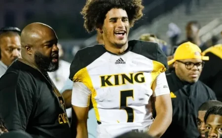 Detroiters Eagerly Anticipate Oregon QB Dante Moore’s Performance This Friday