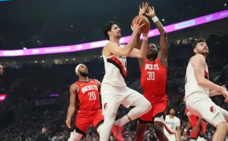 Portland Trail Blazers Dominate Houston Rockets in First Half Showdown