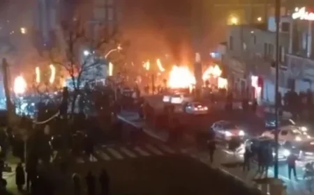 Iran Protests Intensify as Authorities Sever Communication Lines