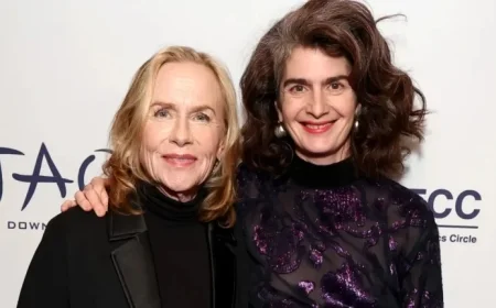 Amy Madigan Reunites with ‘Field of Dreams’ Co-star at NYFCC Awards