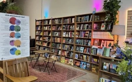 New Uptown Bookstore Challenges Political Norms