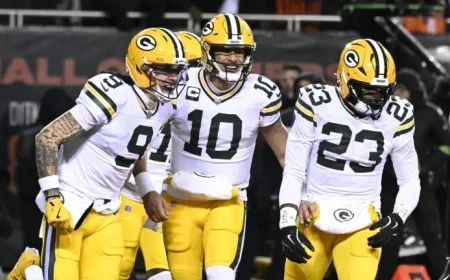 Packers Command First Half with 21-3 Lead