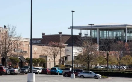 Raleigh/Durham Store Closures: Legacy Rugs, Macy’s, Loft Announce Shutdowns