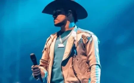 Chase Suspends Services at 5,300 Branches for 24 Hours, No Wells Fargo Backup