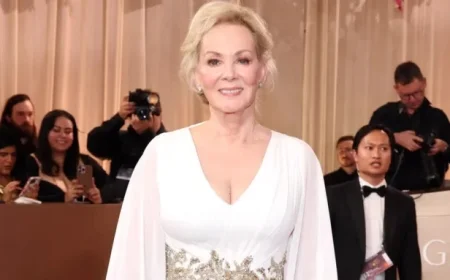 Jean Smart Dazzles in Flowing White Gown at 2026 Golden Globes