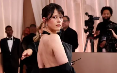 Mia Goth Shines in Backless Halter Gown at 2026 Golden Globes