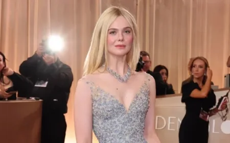 Elle Fanning Wows in Form-Fitting Dress at 2026 Golden Globes