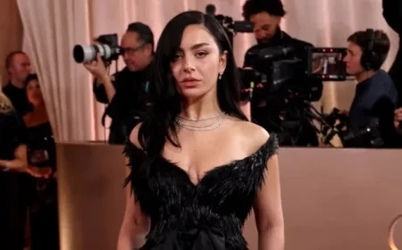 Charli XCX Dazzles in Feather Corset at 2026 Golden Globes