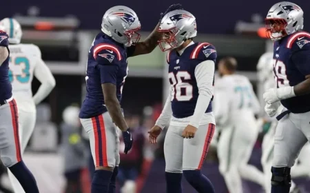 Andres Borregales Hits 59-Yard Field Goal as First Half Ends