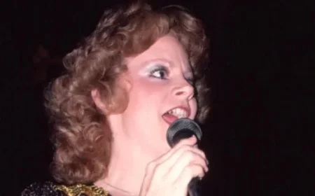 Reba McEntire Topped the Charts in 1983 With a Hard-Won Song