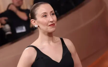 Erin Doherty Shines in Louis Vuitton at 2026 Golden Globes