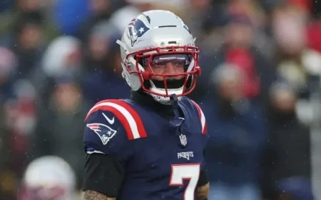 Patriots CB Carlton Davis Injured, Exits Chargers Wild Card Game