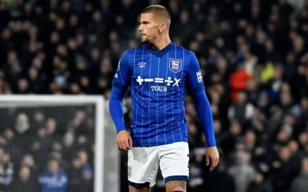 Charlton Negotiates Clarke Loan Transfer