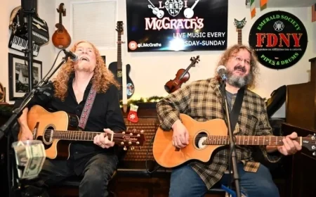 Fans Honor Grateful Dead’s Bob Weir