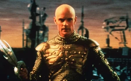 30 Years Ago, A Cyberpunk Sequel Became Stephen King’s Strangest Reboot