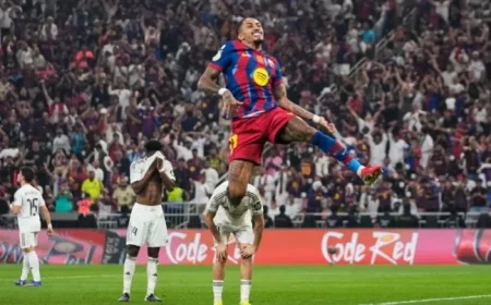 Raphinha’s Double Propels Team to 3-2 Win