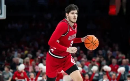 Huskers Seek 17th Victory Tuesday Against Oregon