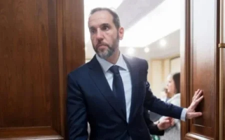 Lightning Triumph Over Penguins 2-1 in Shootout Thriller