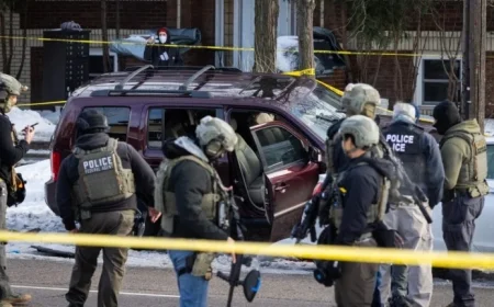 Sen. Klobuchar Criticizes ICE for Increasing Minnesota’s Risks