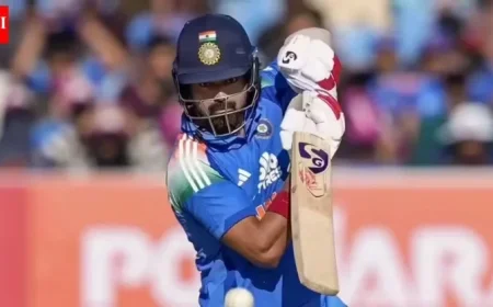 KL Rahul Makes History as First Indian Wicket-Keeper in IND vs NZ