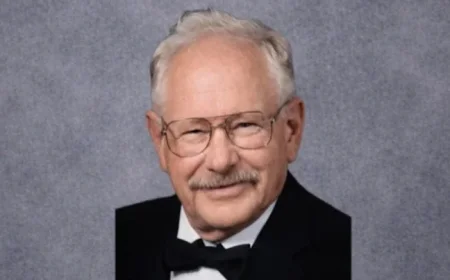 Skeletal Remains on Washington Beach Identified as Missing Oregon Mayor from 2006