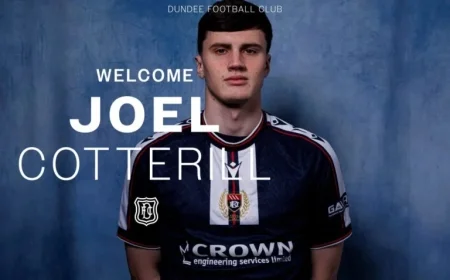 Cotterill Signs with Dundee FC