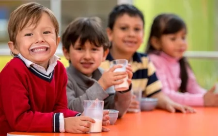 Trump Reverses Obama-Era Ban on Whole and 2% Milk in Schools