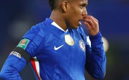 Players Wear Black Armbands During Chelsea vs Arsenal Match