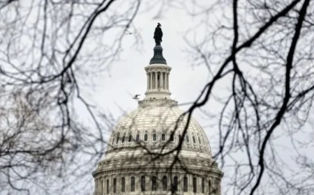 Senate GOP Blocks War Powers Limits on Trump Amid Venezuela Tensions