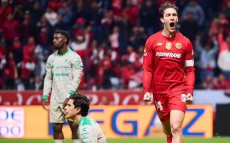 Toluca Triumphs with Comeback Victory Over Santos Laguna