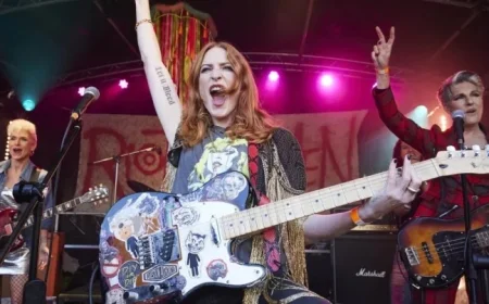 Review: ‘Riot Women’ Rocks with Middle-Aged, Menopausal Vibrancy