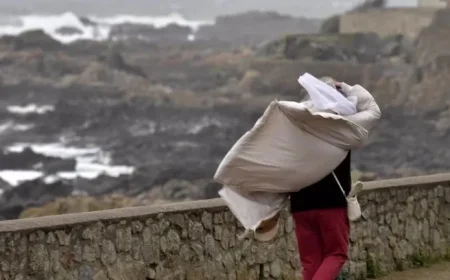 Loire-Atlantique on Yellow Alert as Strong Winds Approach