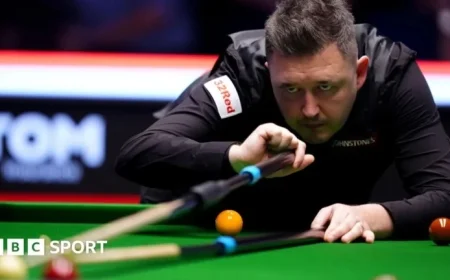 Kyren Wilson and John Higgins Advance to 2026 Masters Quarter-Finals