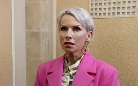 “Coronation Street Unveils Debbie’s Major Twist in Early ITVX Episode”