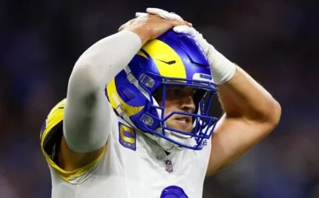 Rams’ Matthew Stafford to Don Scuba Suit in Cold Chicago Game