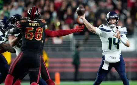 Darnold Anticipates Playing Against 49ers Despite Oblique Injury