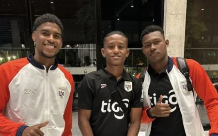 Panama Arrives in Santa Cruz